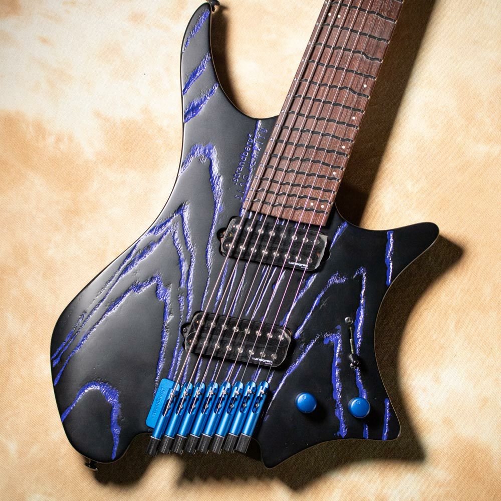 strandberg/Boden Singularity 8 True Temperament ( Blue Blast / Per
