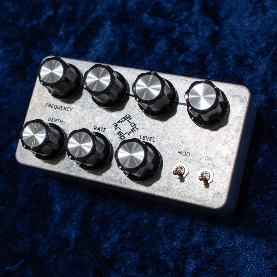 QUAD OSCILLATOR electrograve 【公式通販】
